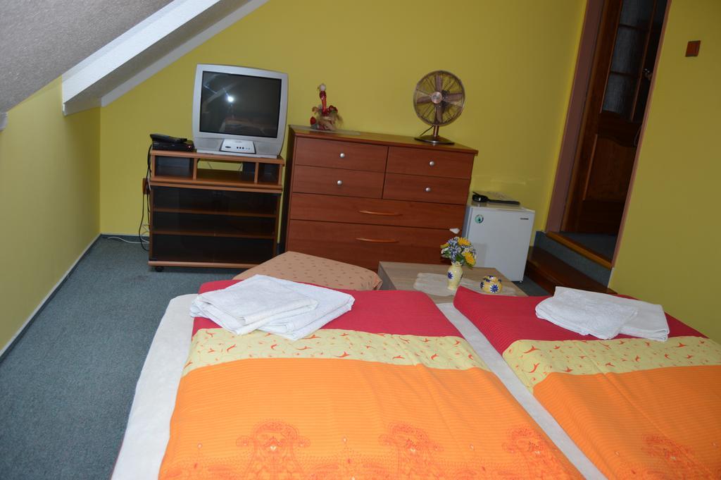 Hotel Paradise Ostrava Eksteriør bilde